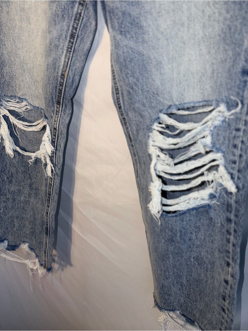 Vervet Distressed Mom Rigid High Rise Jeans - Picture 3 of 15